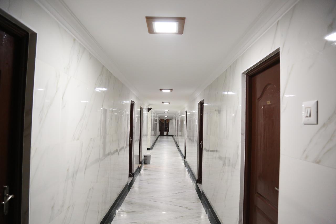 Rmc Travellers Inn チェンナイ エクステリア 写真